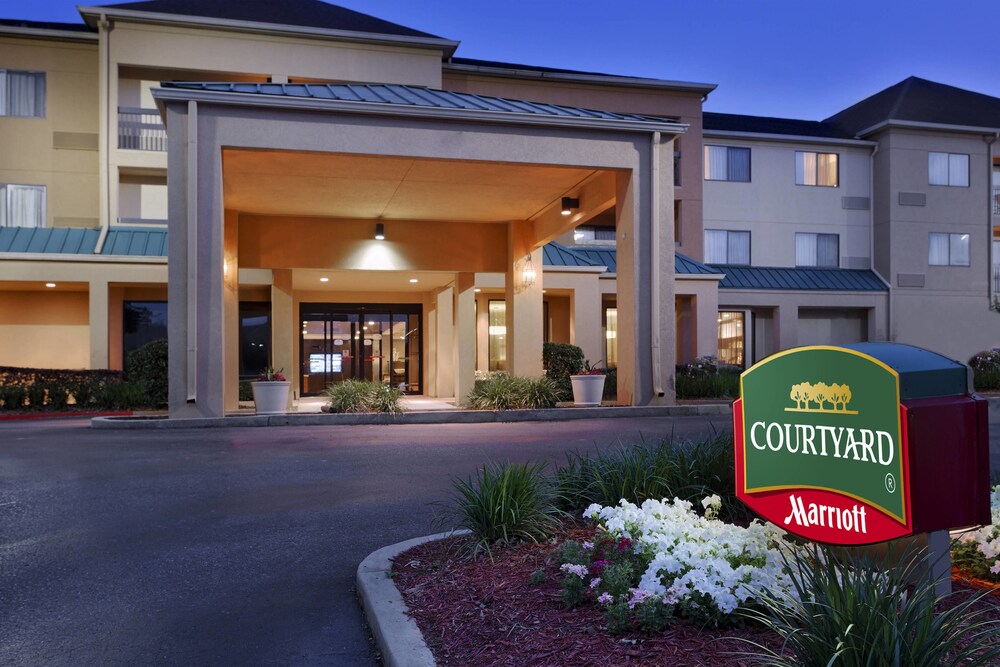 Courtyard By Marriott Mobile 2018 Room Prices From 93 Deals Exterior Featured Image