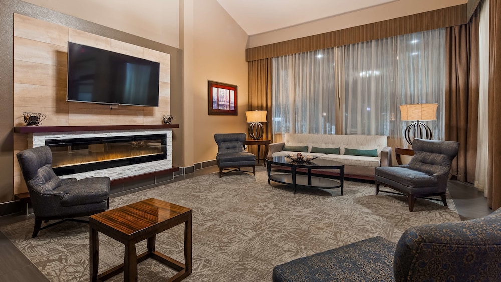 Best Western West Towne Suites