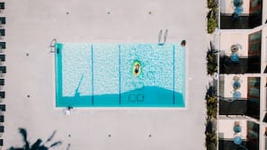 Piscina all'aperto