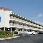 expedia hotels in chantilly va