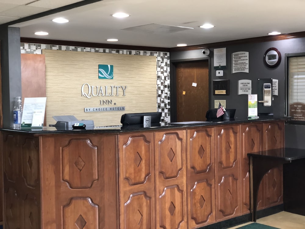 Quality Inn Merriam Kansas City