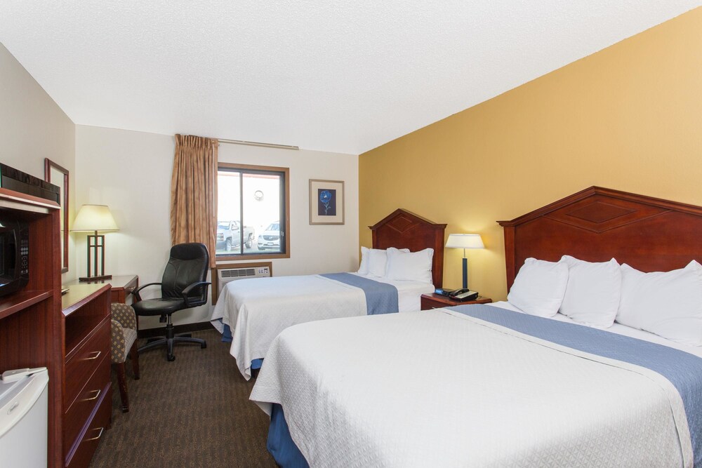 Days Inn by Wyndham Austin