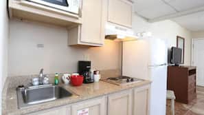 In-room safe, desk, iron/ironing board, free cribs/infant beds