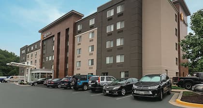 La Quinta Inn & Suites by Wyndham Baltimore BWI Airport