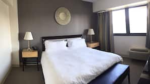 Roupas de cama premium, cofres nos quartos, individualmente mobiliados