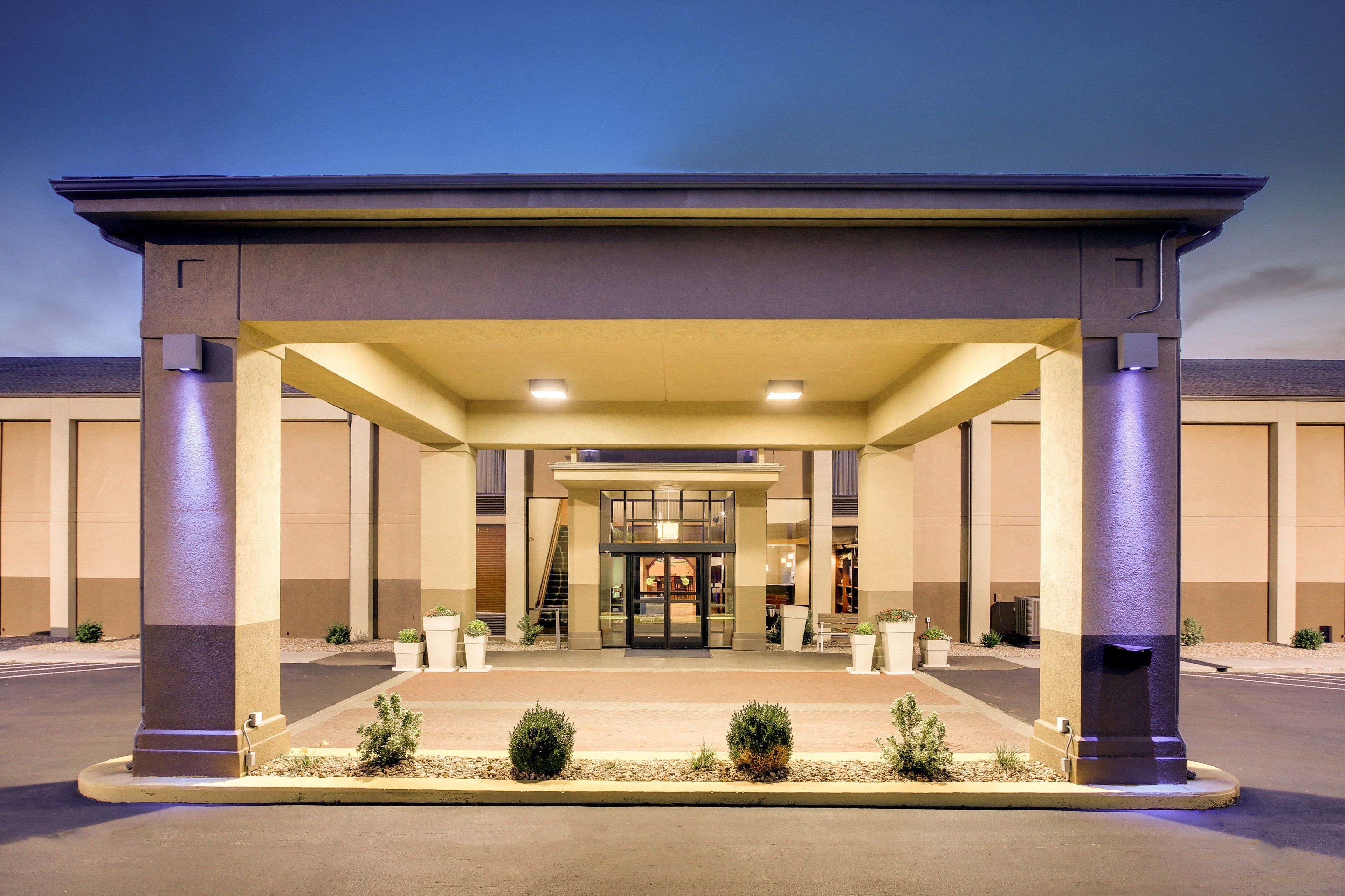 Holiday Inn Express Marshfield, an IHG Hotel in Marshfield, United States