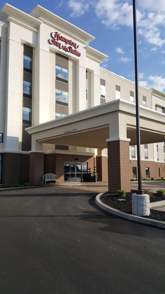 Hampton Inn & Suites Syracuse North Airport Area