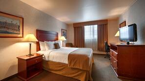 In-room safe, laptop workspace, blackout curtains, iron/ironing board