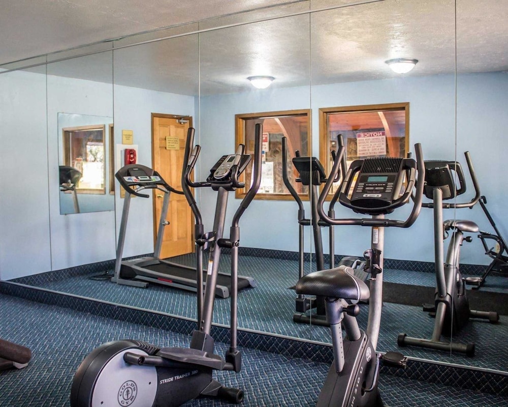 Fitness facility, Econo Lodge