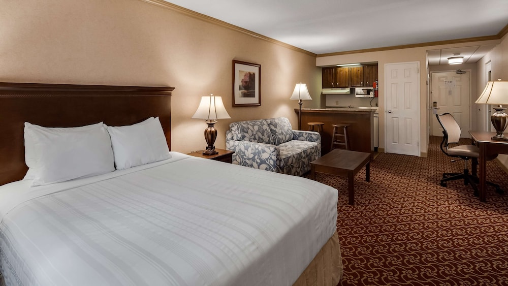 Best Western Plus Morristown Inn