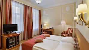 Hypo-allergenic bedding, minibar, in-room safe, desk