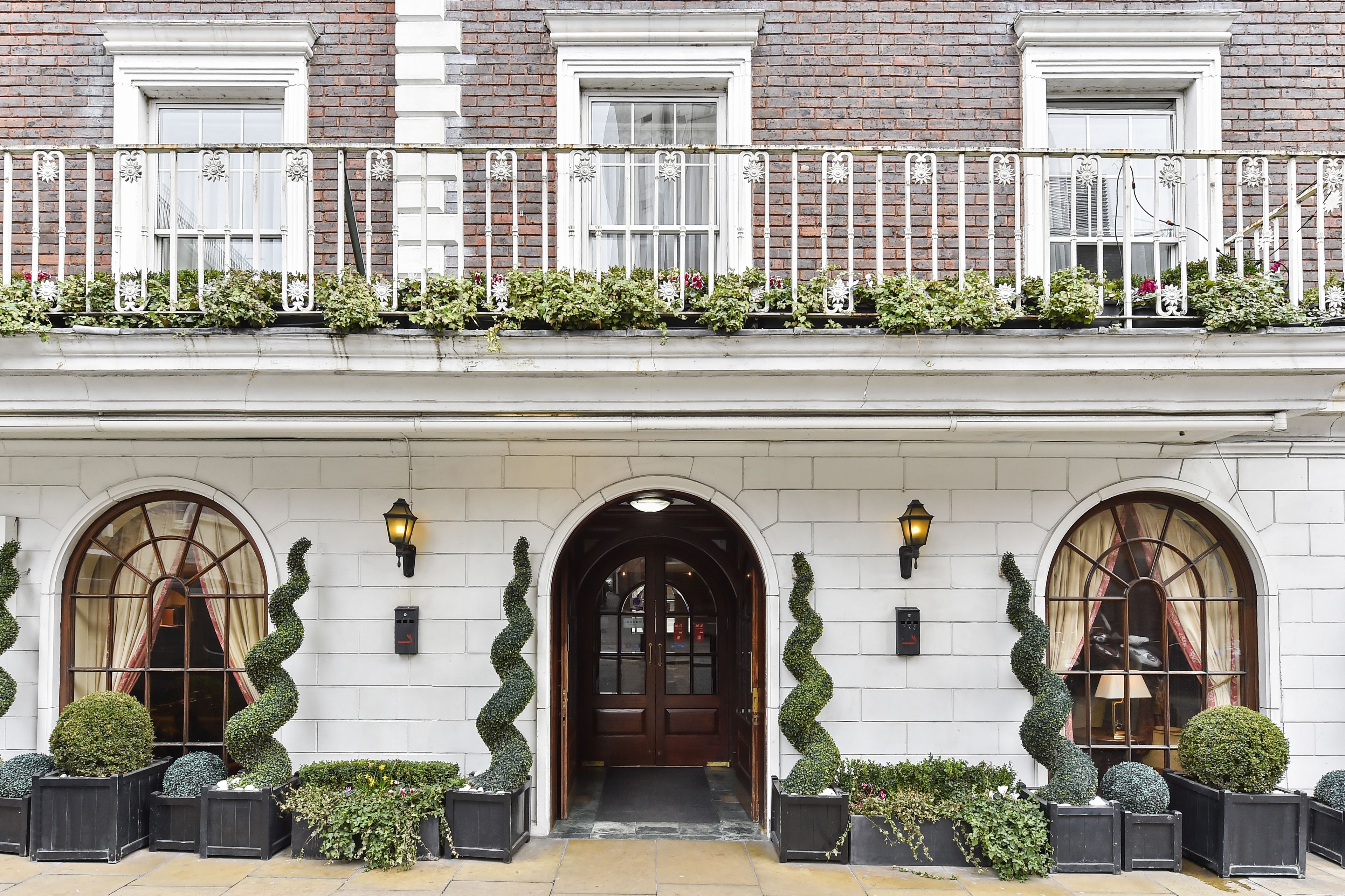 Park Lane Mews Hotel