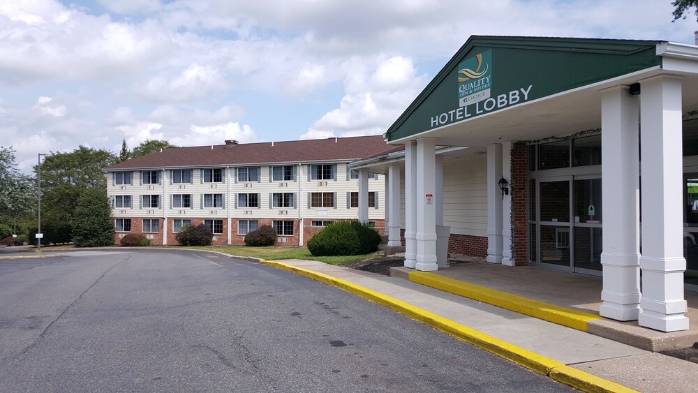 Front of property, Quality Inn & Suites Conference Center