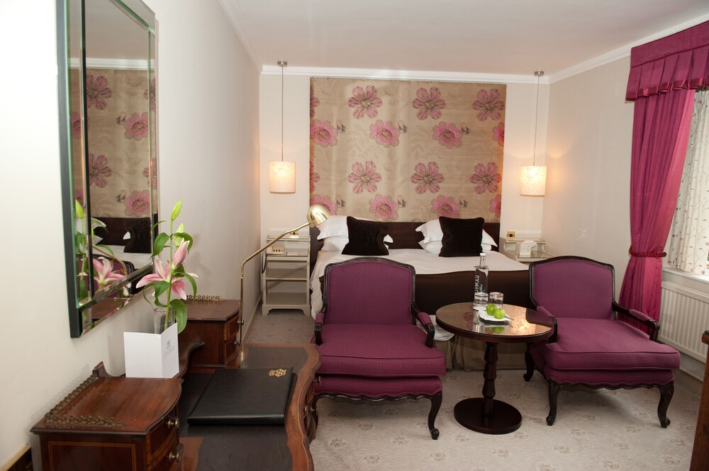 Devonshire Arms Hotel & Spa