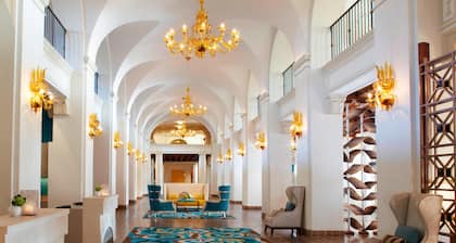 The Vinoy Renaissance St. Petersburg Resort & Golf Club
