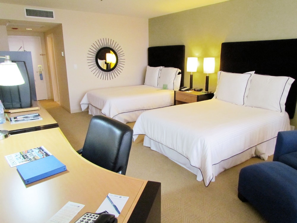 Room, Pacific Palms Resort