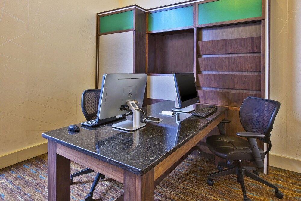 Business center, Holiday Inn Washington-Dulles International Airport, an IHG Hotel