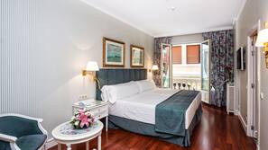 Premium bedding, minibar, in-room safe, soundproofing