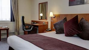 Minibar, in-room safe, desk, laptop workspace