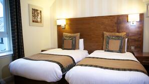 Desk, iron/ironing board, free WiFi, linens