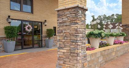 Days Inn by Wyndham Lake City