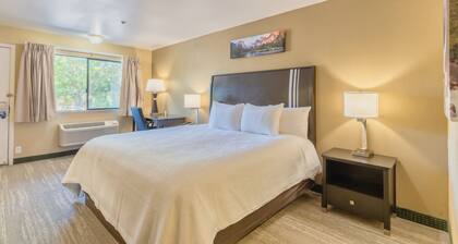 The Oakhurst Inn