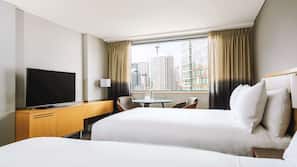 Minibar, in-room safe, desk, blackout curtains