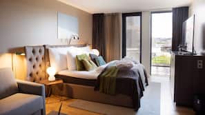 Premium bedding, minibar, in-room safe, laptop workspace