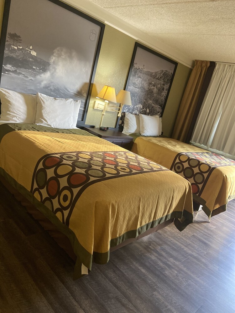 Room, Super 8 by Wyndham San Bernardino