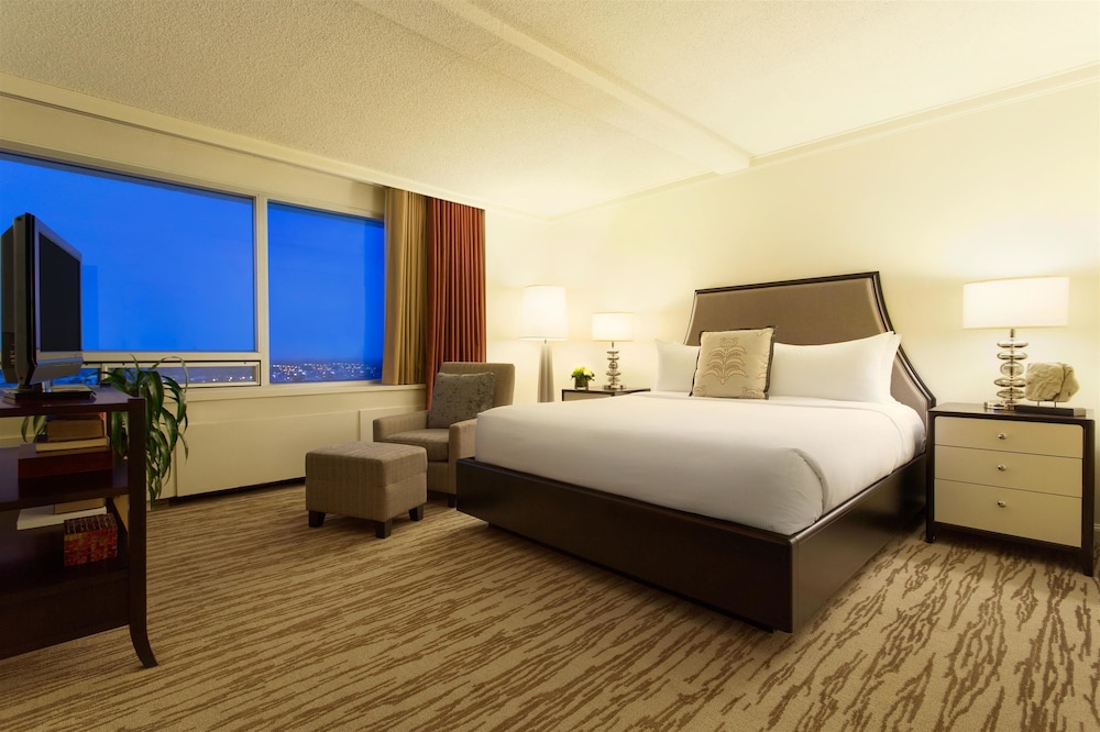 expedia deals from winnipeg