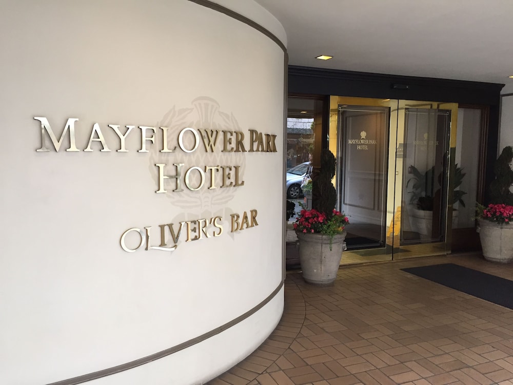 Mayflower Park Hotel