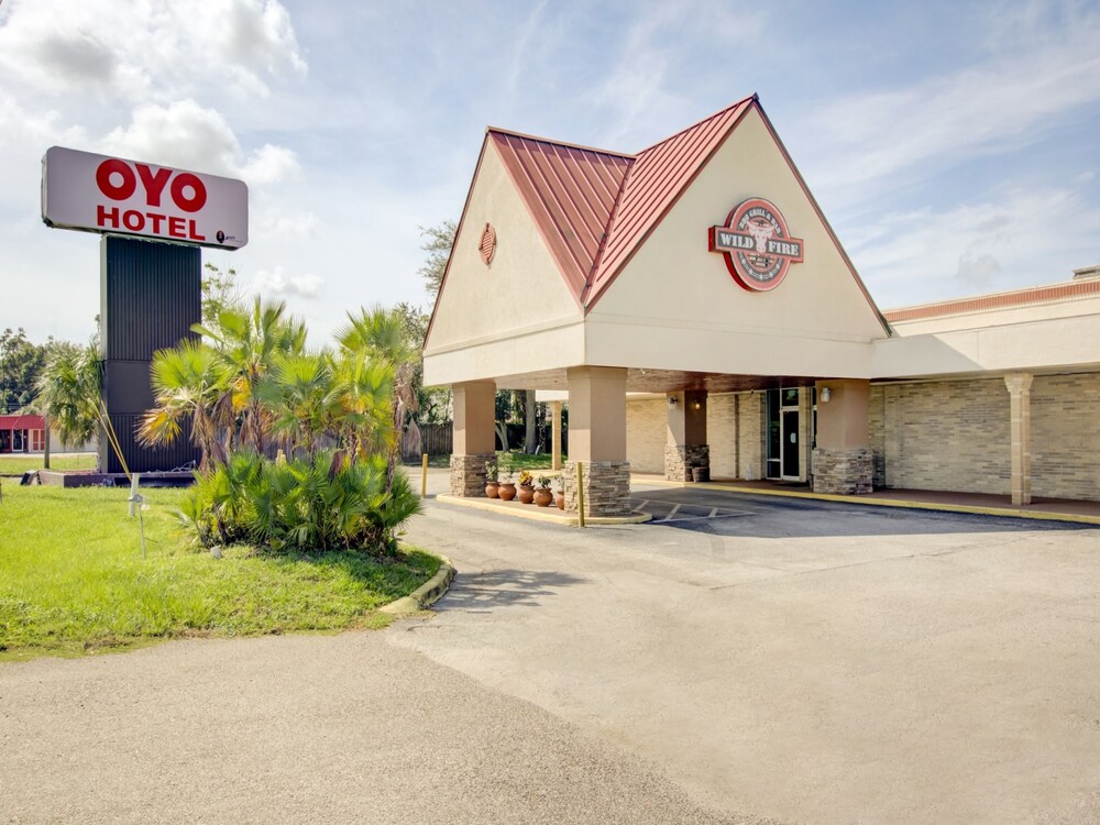 Primary image, OYO Hotel Dundee By Crystal Lake