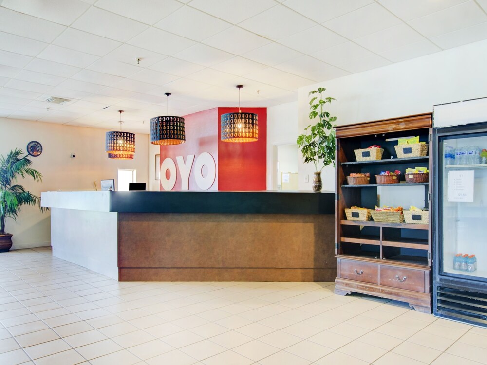 OYO Hotel Dundee By Crystal Lake