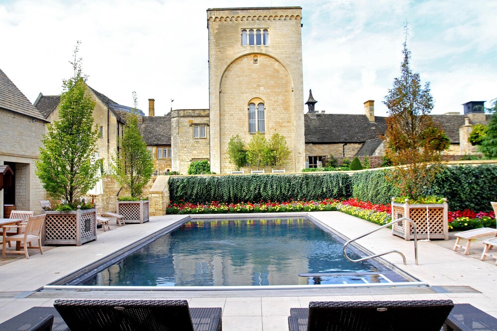 Ellenborough Park