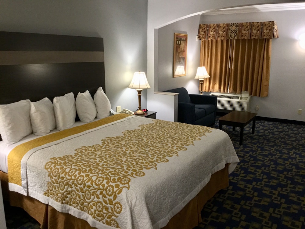 Room, Days Inn by Wyndham Robstown