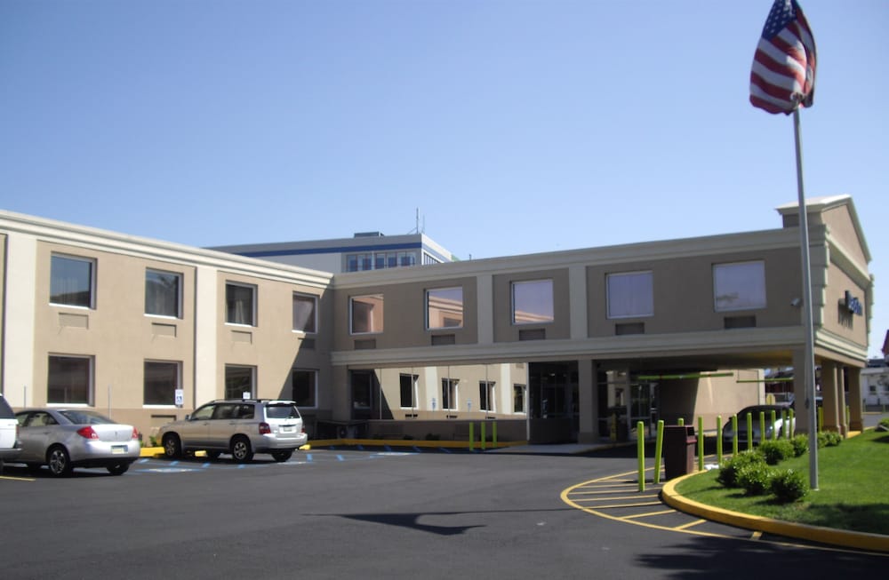 Front of property, Days Inn by Wyndham Philadelphia - Roosevelt Boulevard