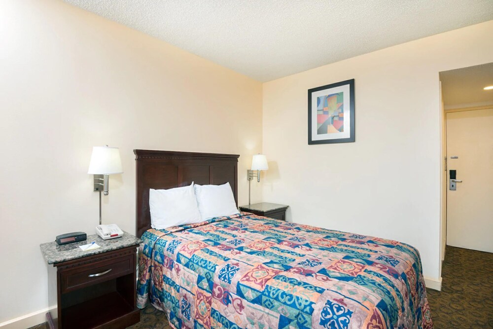 Room, Days Inn by Wyndham Philadelphia - Roosevelt Boulevard