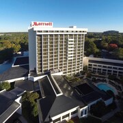 Atlanta Hotels With Jacuzzis Hot Tubs In Room Hotwire