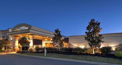 Eden Resort and Suites, BW Premier Collection