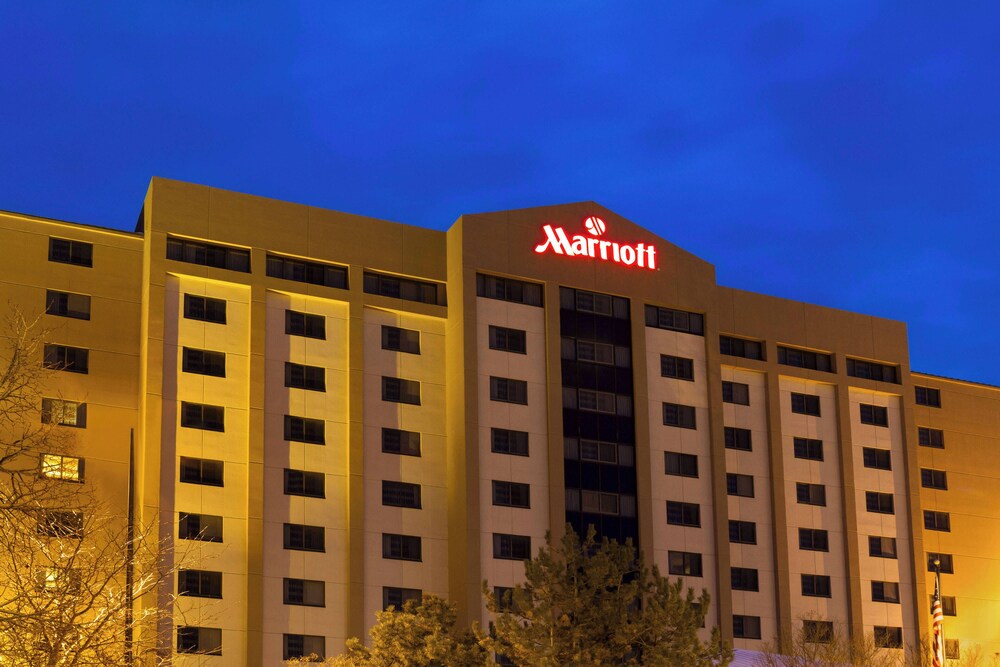 Exterior, Marriott Madison West