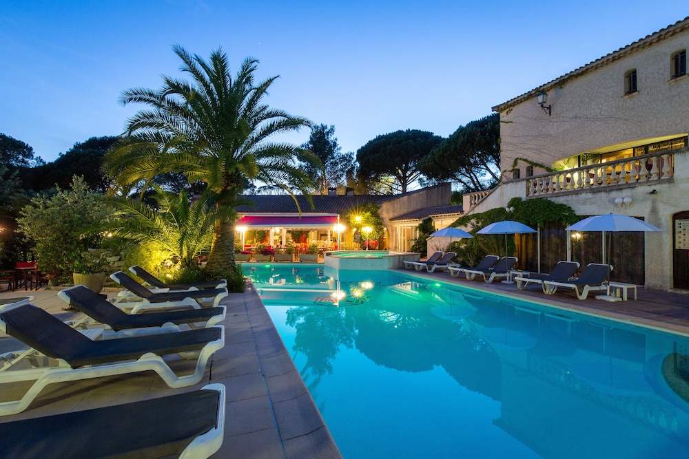 Hotel San Pedro in Saint-Raphaël, France