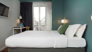 Premium bedding, in-room safe, desk, soundproofing