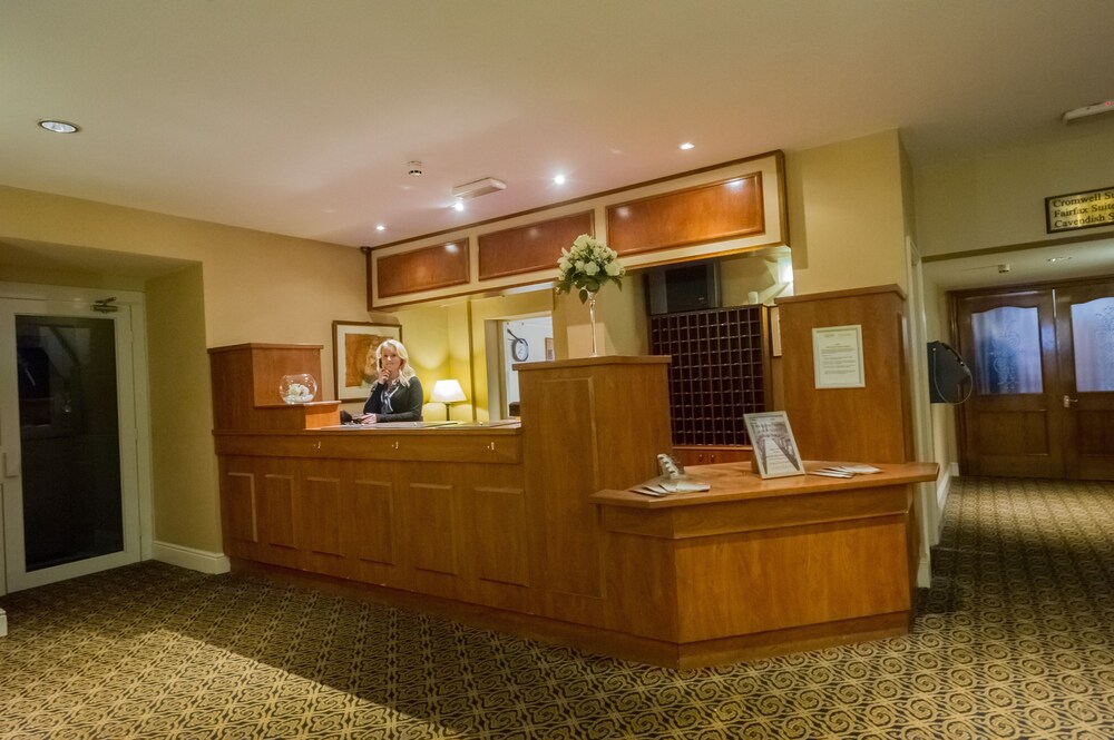 Gomersal Park Hotel Cleckheaton 2019 Prices Expedia Co Uk Gomersal Park Hotel