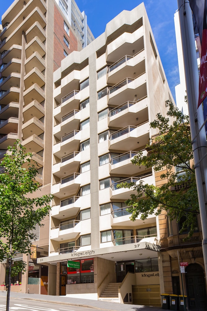 Metro Apartments on King Street