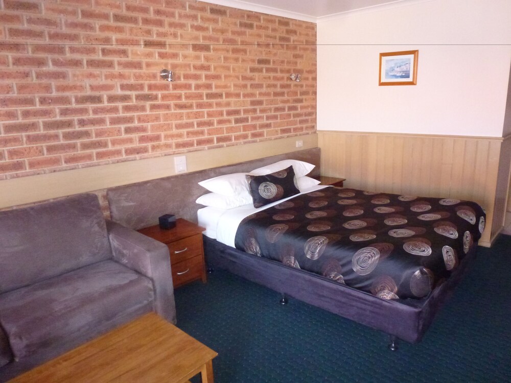 Colonial Motor Inn Bairnsdale