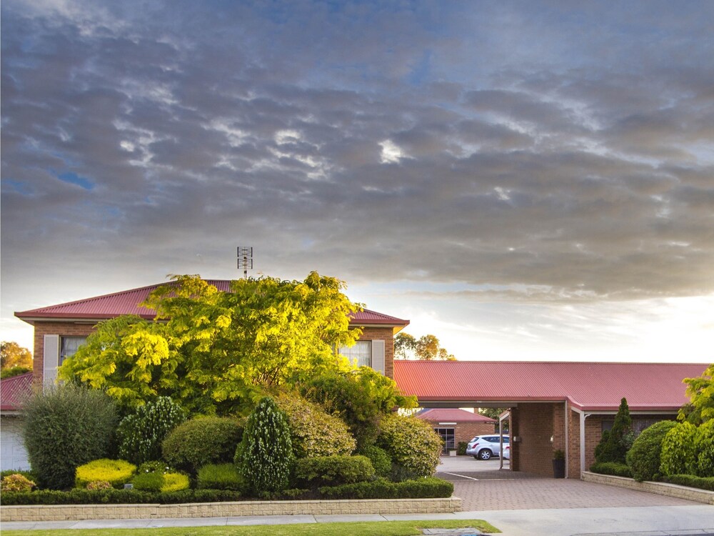 Colonial Motor Inn Bairnsdale