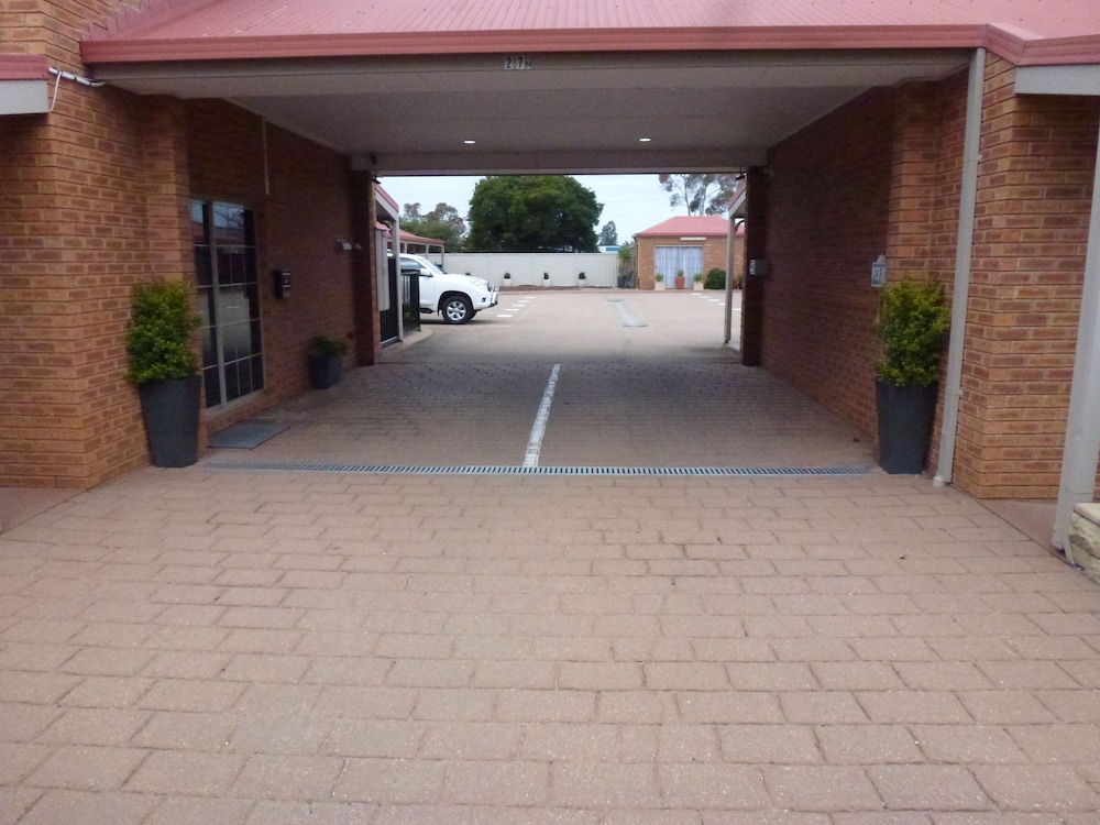 Colonial Motor Inn Bairnsdale