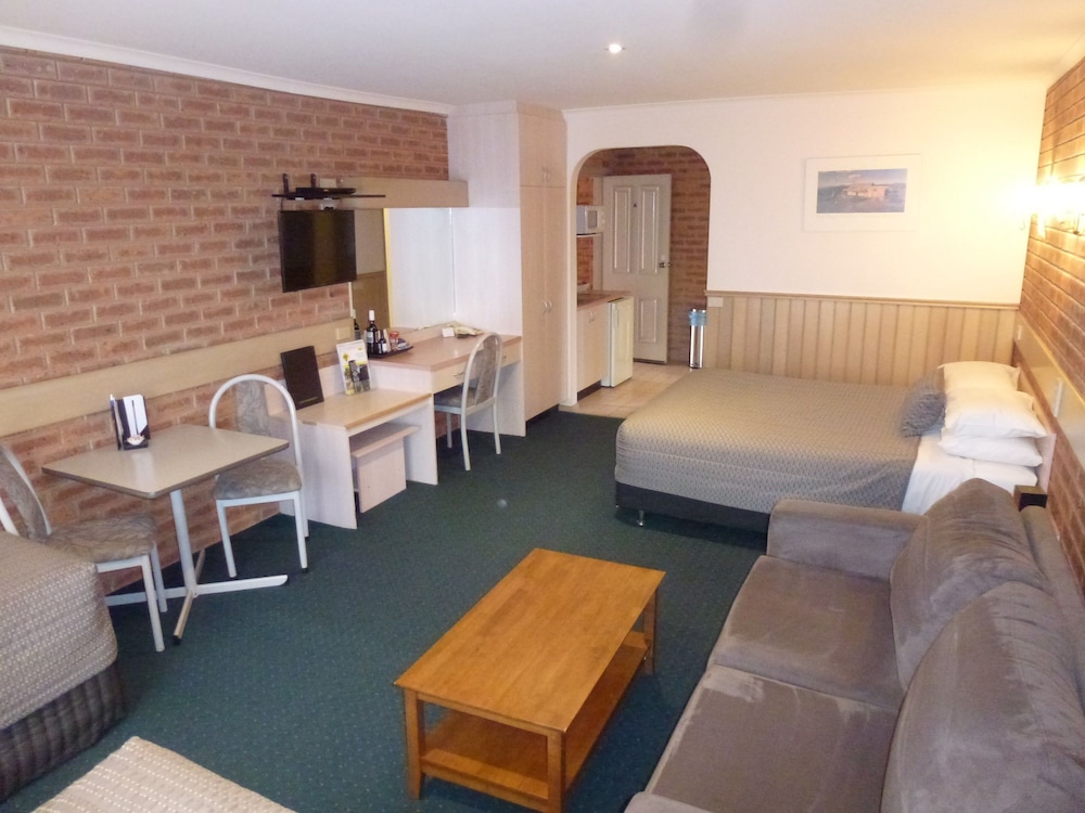 Colonial Motor Inn Bairnsdale