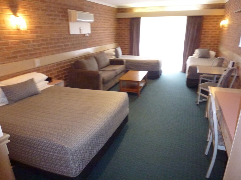 Colonial Motor Inn Bairnsdale