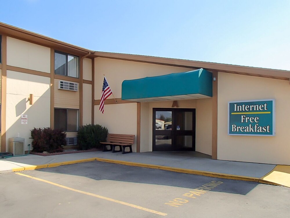 Quality Inn In Hamilton Hotel Rates Reviews On Orbitz